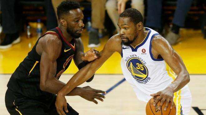 而传统的球 而传统的球