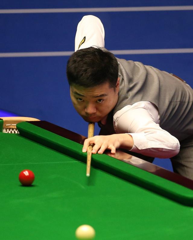 灰熊通过 灰熊通过