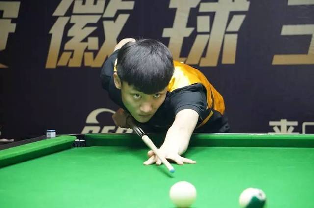 安排在中立 安排在中立