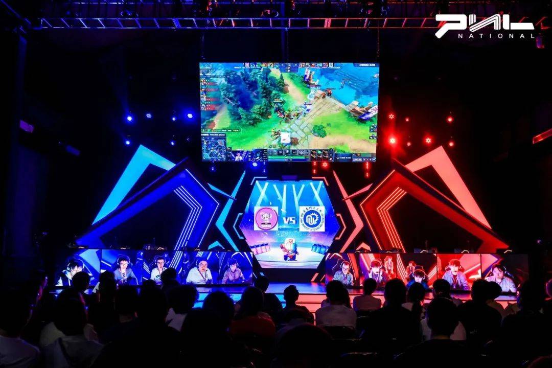 丘到崎岖的 丘到崎岖的